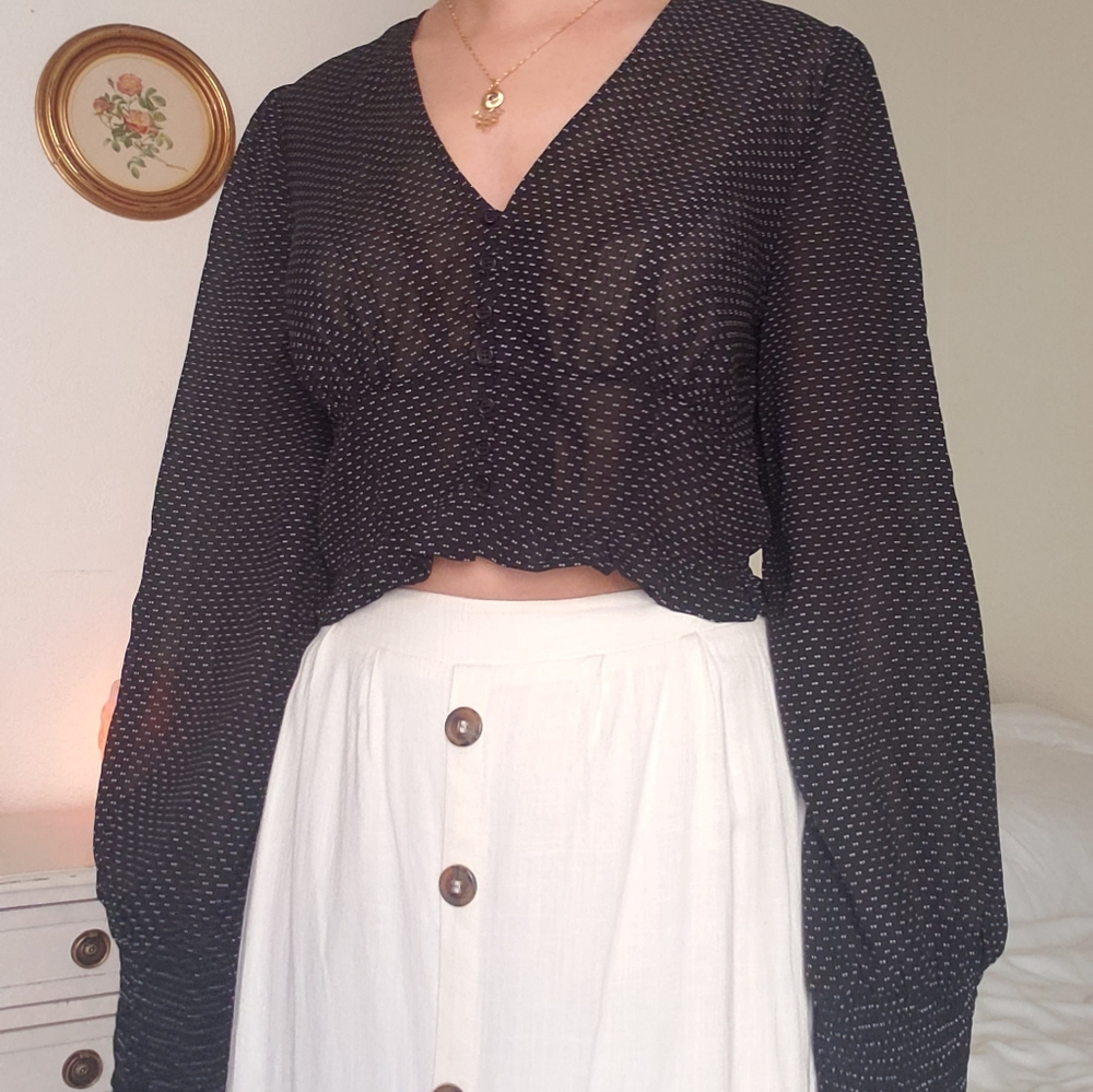 Adored Vintage Black Long Sleeve Puff Sleeve Crop Top